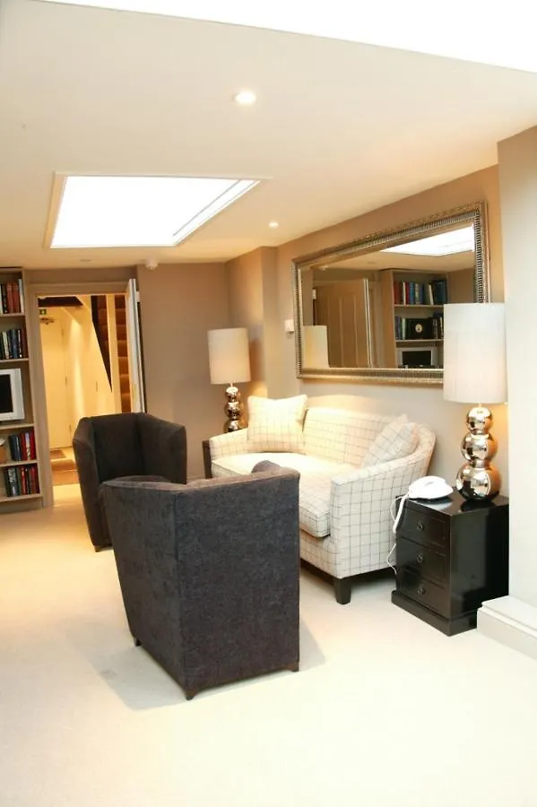 Manor Green Cottage Windsor Country house