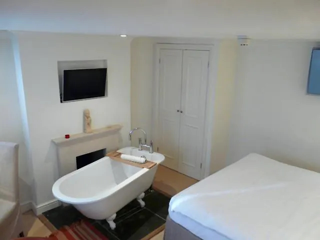 Manor Green Cottage Windsor Country house